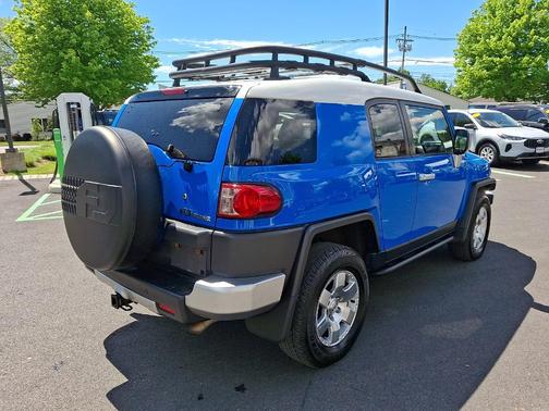 Voodoo Blue 2007 Toyota FJ Cruiser