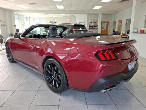2025 Ford Mustang EcoBoost Premium