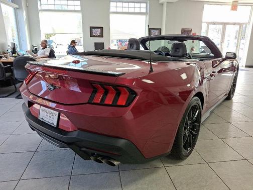 2025 Ford Mustang EcoBoost Premium