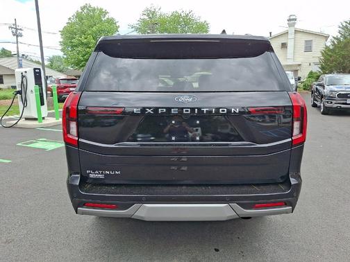 Black Metallic 2025 Ford Expedition Platinum