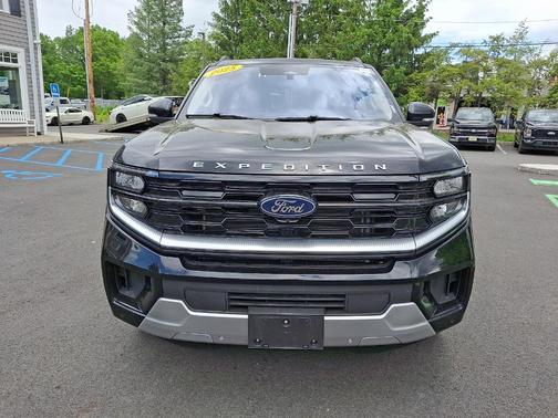 Black Metallic 2025 Ford Expedition Platinum