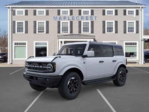 Oxford White 2026 Ford Bronco Outer Banks