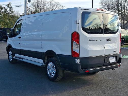 2024 Ford Transit-250 