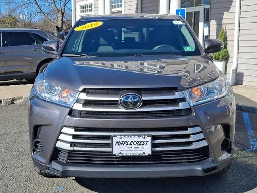 2019 Toyota Highlander LE