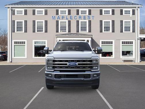 Oxford White 2026 Ford F-350 Lariat Super Duty