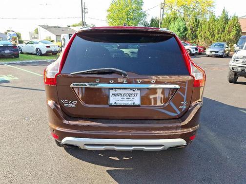 2017 Volvo XC60 T6 Dynamic