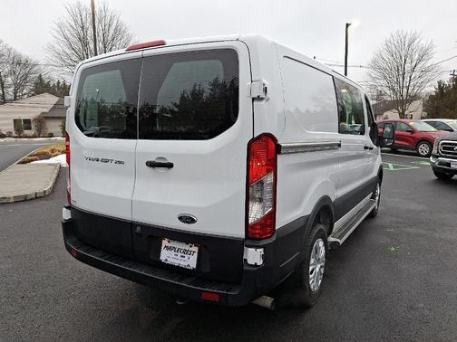 2024 Ford Transit-250 
