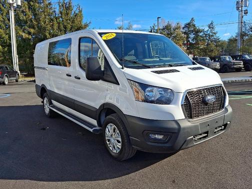 2024 Ford Transit-250 