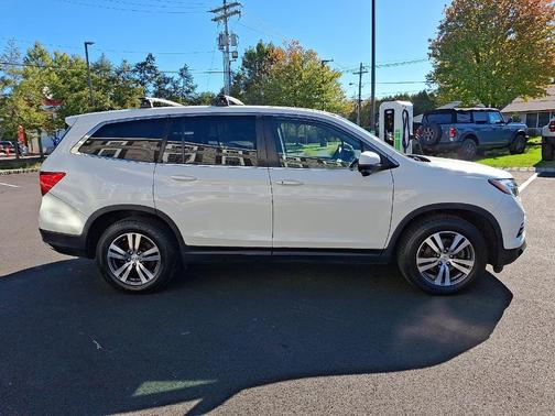 2017 Honda Pilot EX