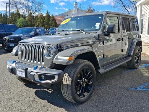 2022 Jeep Wrangler Unlimited SAHARA