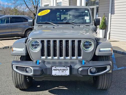 2022 Jeep Wrangler Unlimited SAHARA