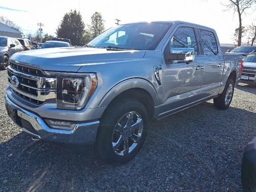 Iconic Silver Metallic 2022 Ford F-150 Lariat Truck