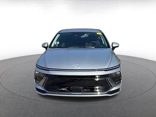 2025 Hyundai SONATA Hybrid SE