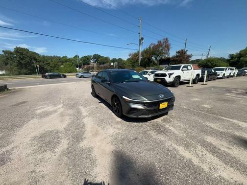 Amazon Gray 2026 Hyundai ELANTRA Sport