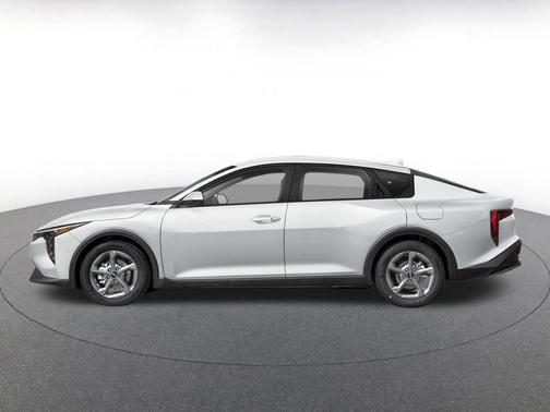 Snow White Pearl 2025 Kia K4 LXS