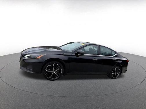 2025 Nissan Altima SR FWD