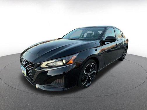 2025 Nissan Altima SR FWD