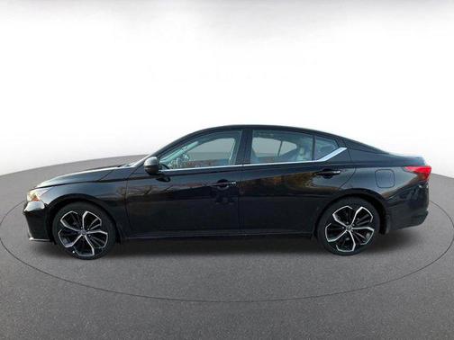 2025 Nissan Altima SR FWD