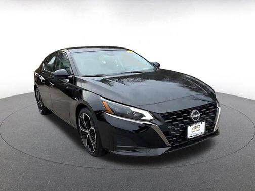 2025 Nissan Altima SR FWD