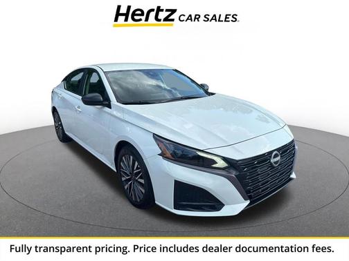 Glacier White 2026 Nissan Altima SV FWD