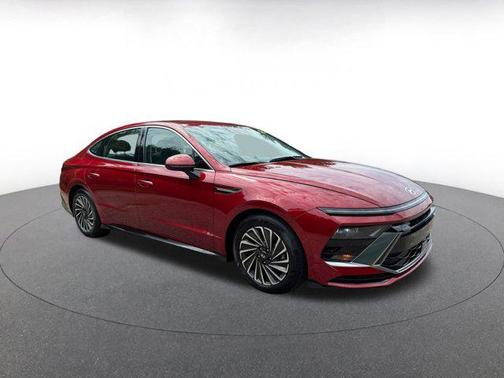 2024 Hyundai SONATA Hybrid SE