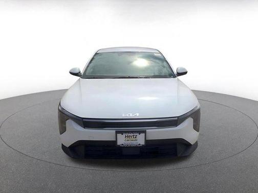 Snow White Pearl 2025 Kia K4 LXS