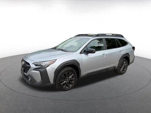 Ice Silver Metallic 2025 Subaru Outback Onyx Edition