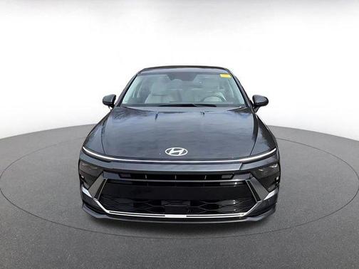 2025 Hyundai SONATA Hybrid SE