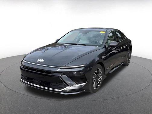 2025 Hyundai SONATA Hybrid SE