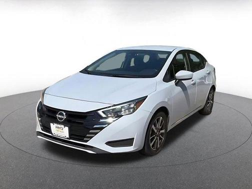 Gray Sky Pearl 2025 Nissan Versa 1.6 SV