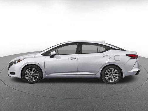 Gray Sky Pearl 2025 Nissan Versa 1.6 SV