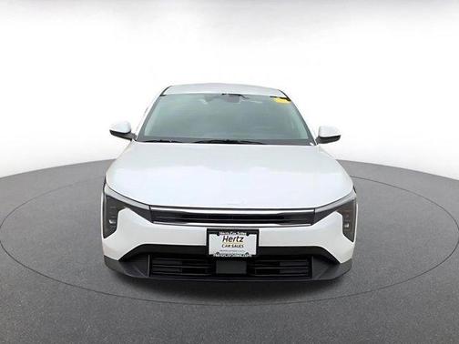 Snow White Pearl 2025 Kia K4 LXS