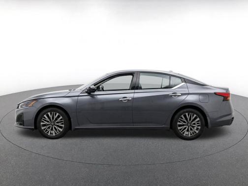Gun Metallic 2025 Nissan Altima SV FWD