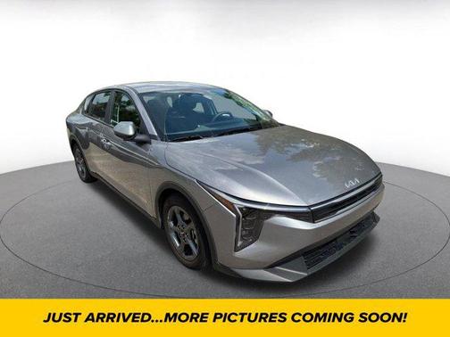 Steel Gray 2025 Kia K4 LXS