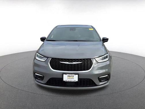 2025 Chrysler Pacifica L