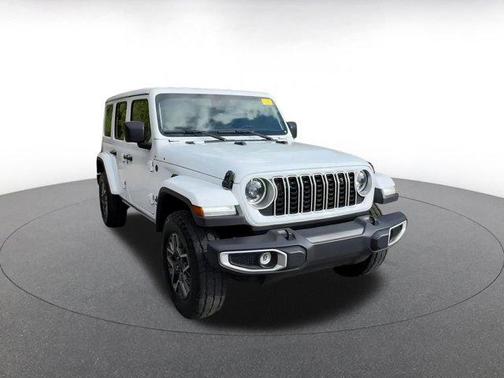 2025 Jeep Wrangler 4-Door Sahara 4x4
