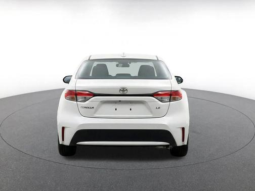 Ice Cap 2025 Toyota Corolla LE