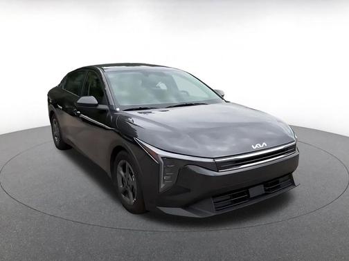 Interstellar Gray 2025 Kia K4 LXS