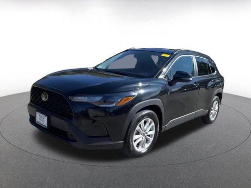 2025 Toyota Corolla Cross LE