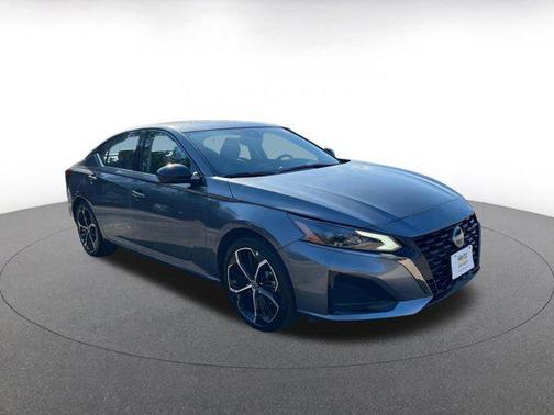 2025 Nissan Altima SR FWD