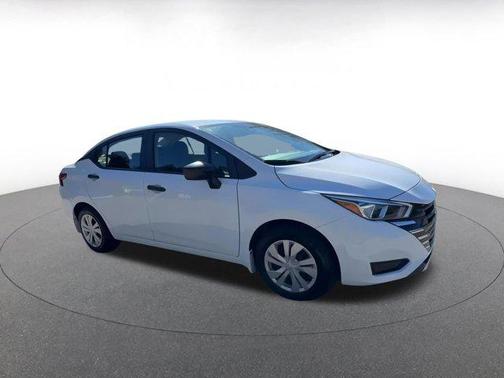2024 Nissan Versa 1.6 S