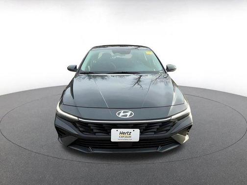 2025 Hyundai ELANTRA SEL