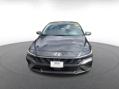 2025 Hyundai ELANTRA SEL