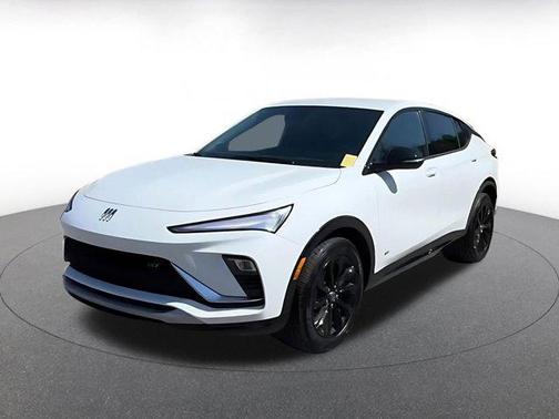 Summit White 2025 Buick Envista Sport Touring FWD