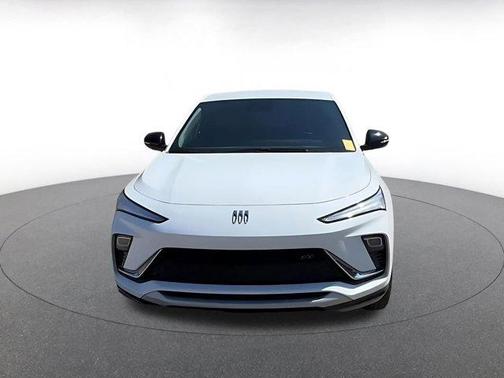 Summit White 2025 Buick Envista Sport Touring FWD