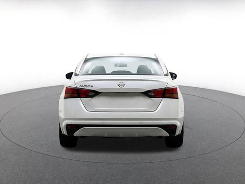 Glacier White 2025 Nissan Altima SV FWD