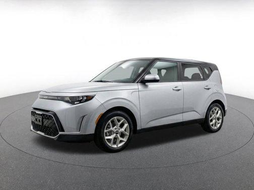 Steel Gray 2025 Kia Soul LX