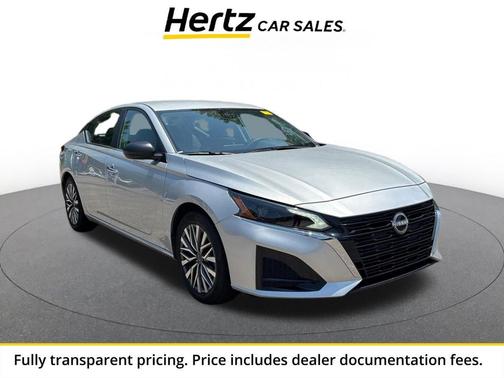 Brilliant Silver Metallic 2025 Nissan Altima SV FWD