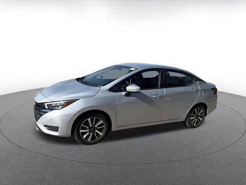 Brilliant Silver Metallic 2025 Nissan Versa 1.6 SV