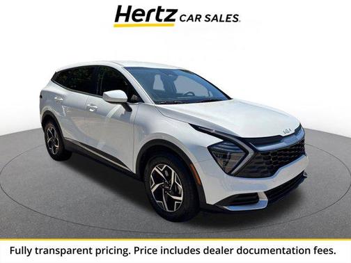 Snow White Pearl 2025 Kia Sportage LX